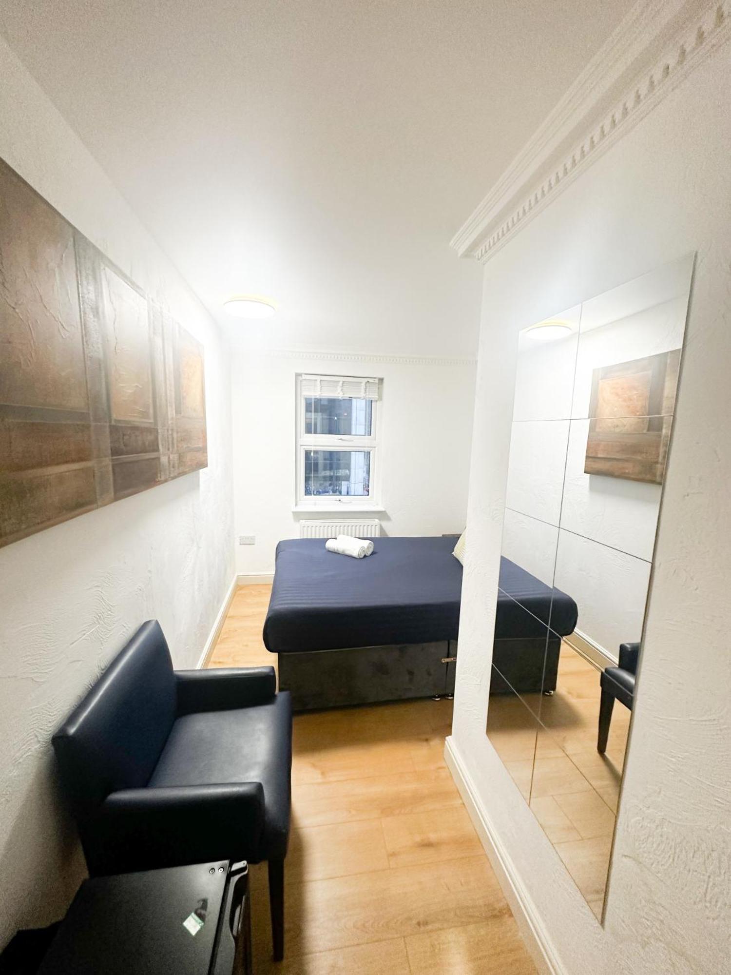 Flat 3 Stay In Aldgate Apartments London Bagian luar foto